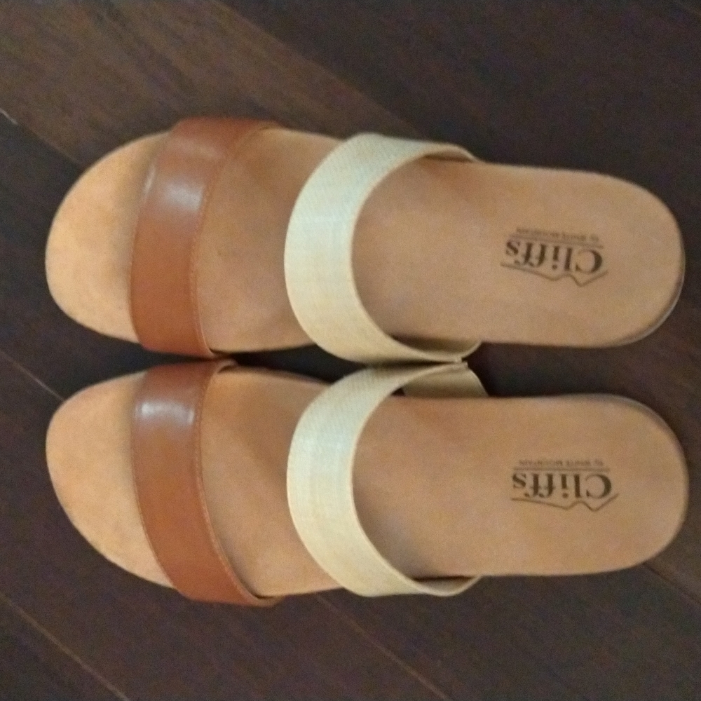 Cliffs by white mountain sandals. Tan and brown. Size 9.5